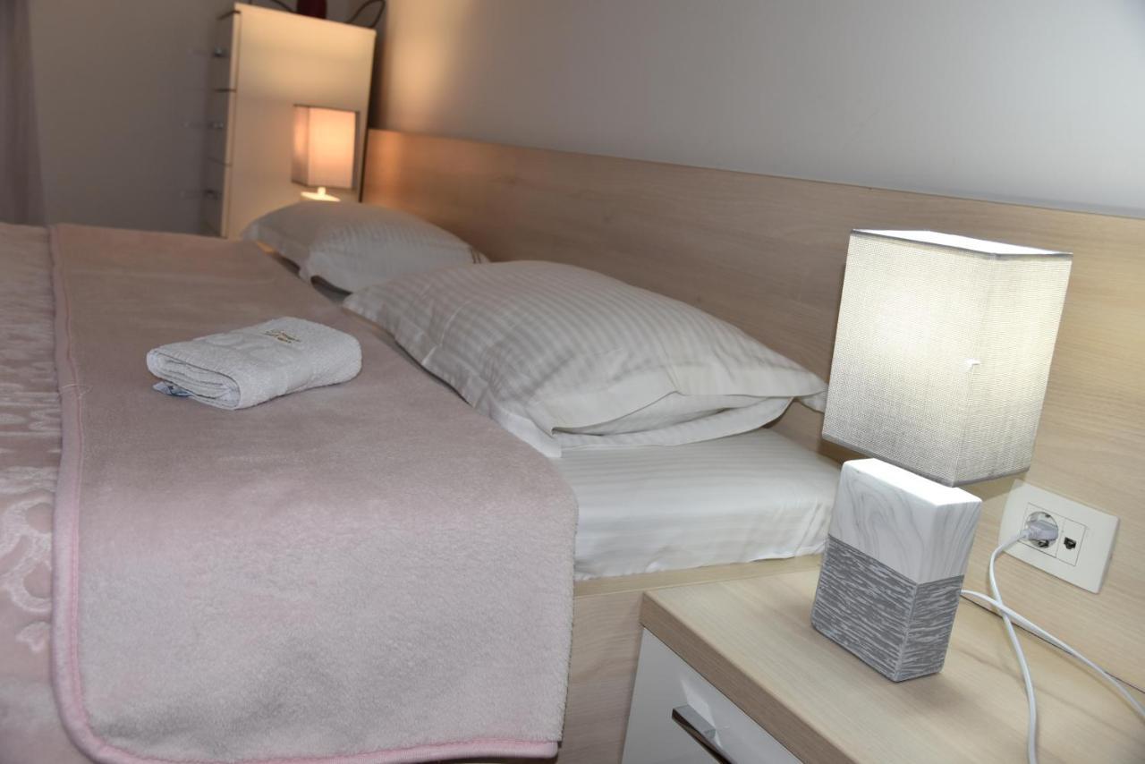 Apartment Lux Fontana Budva Eksteriør billede