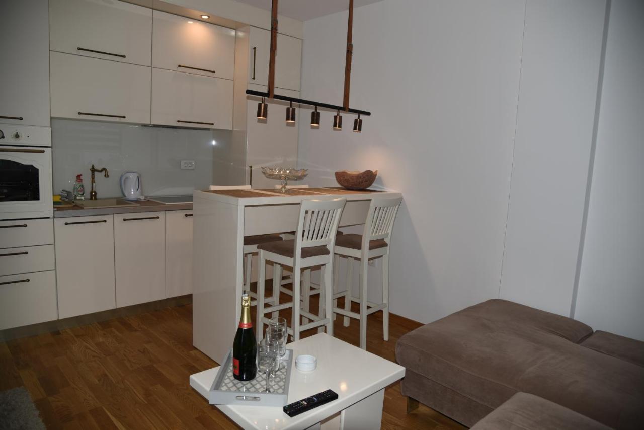Apartment Lux Fontana Budva Eksteriør billede